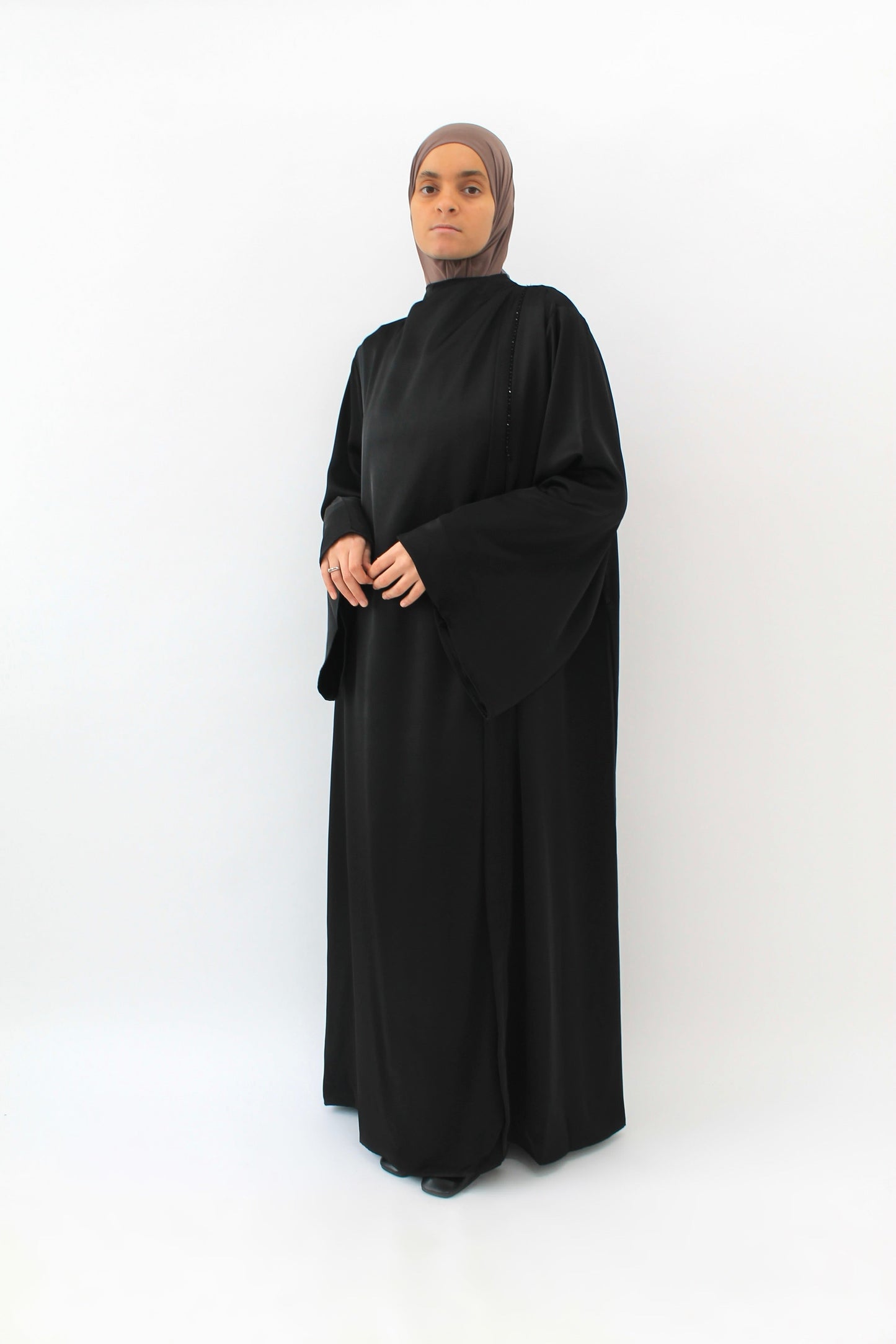 ROBE SAHAR