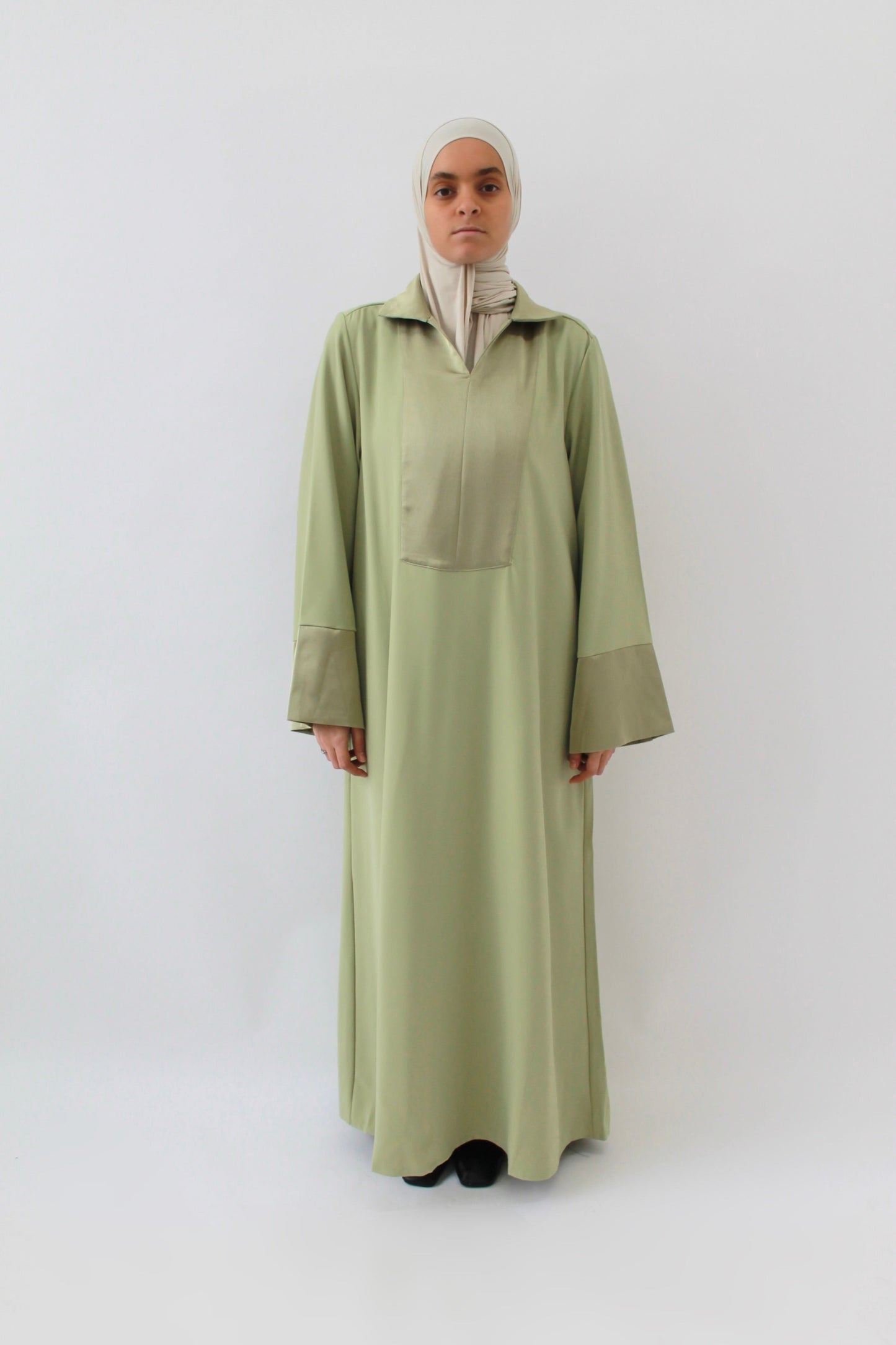 ROBE NUR